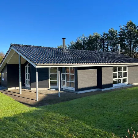 Ferieby -torpet 20 * Hovborg